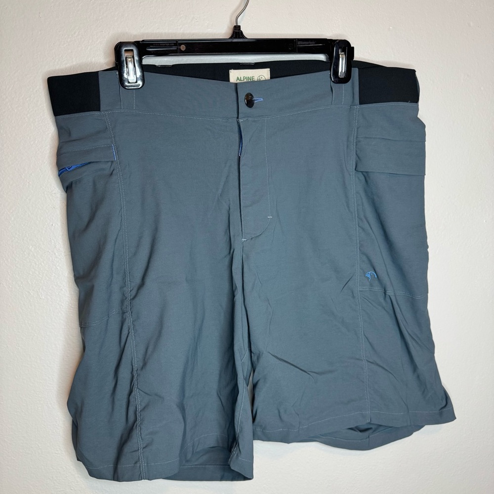 Alpine Parrot Cypress Hiking Outdoor Shorts Plus Size Outdoorwear